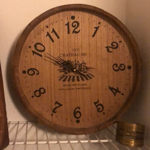 Rustic Chateau Des 1932 wine barrel clock